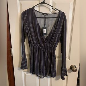 6/$10 Romper size XS NWT
